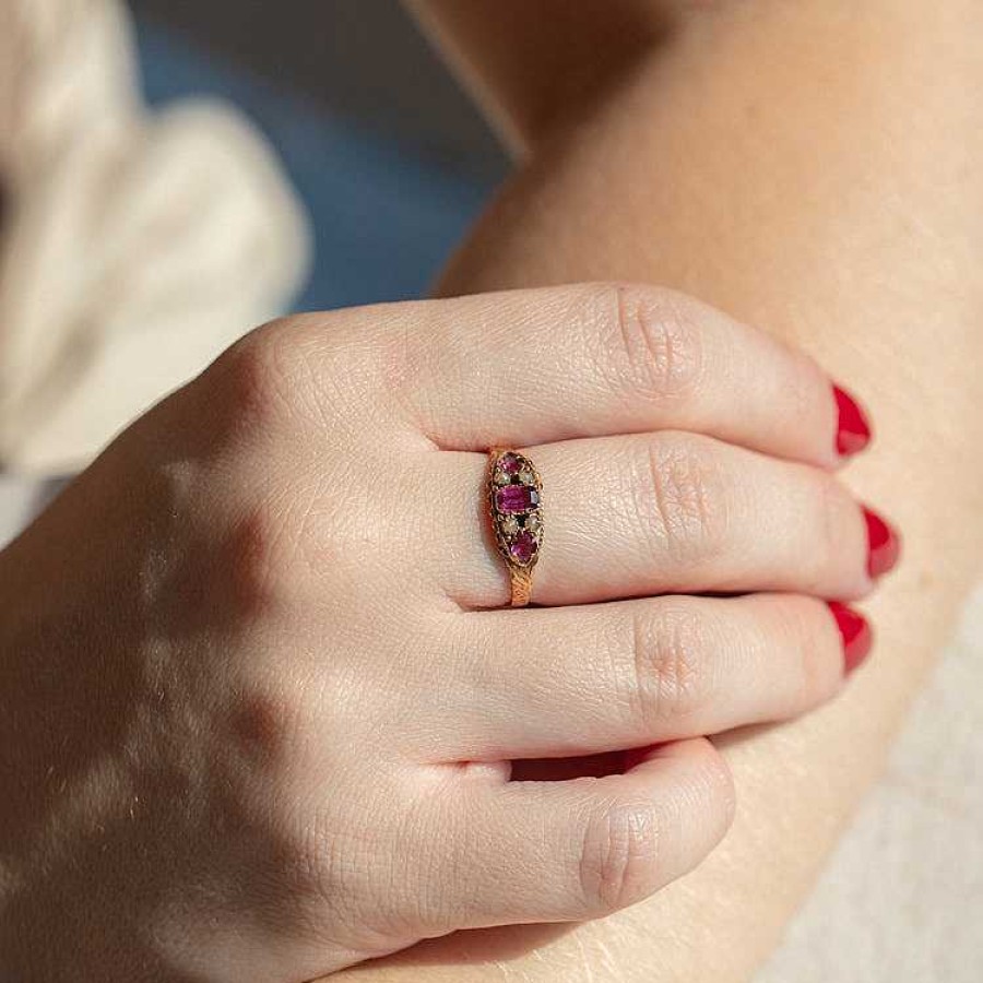 Local Eclectic Vintage 15K Garnet And Seed Pearl Ring Size 6.5