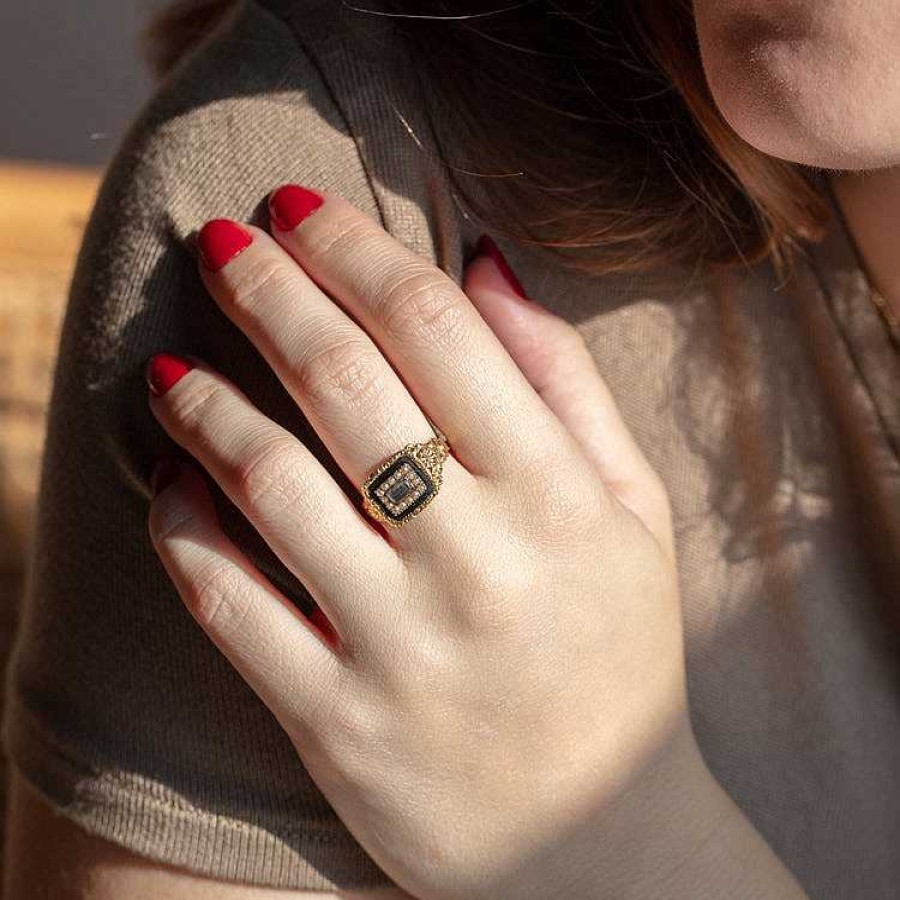 Local Eclectic Vintage 18K Georgian Pearl And Enamel Mourning Ring Size 7