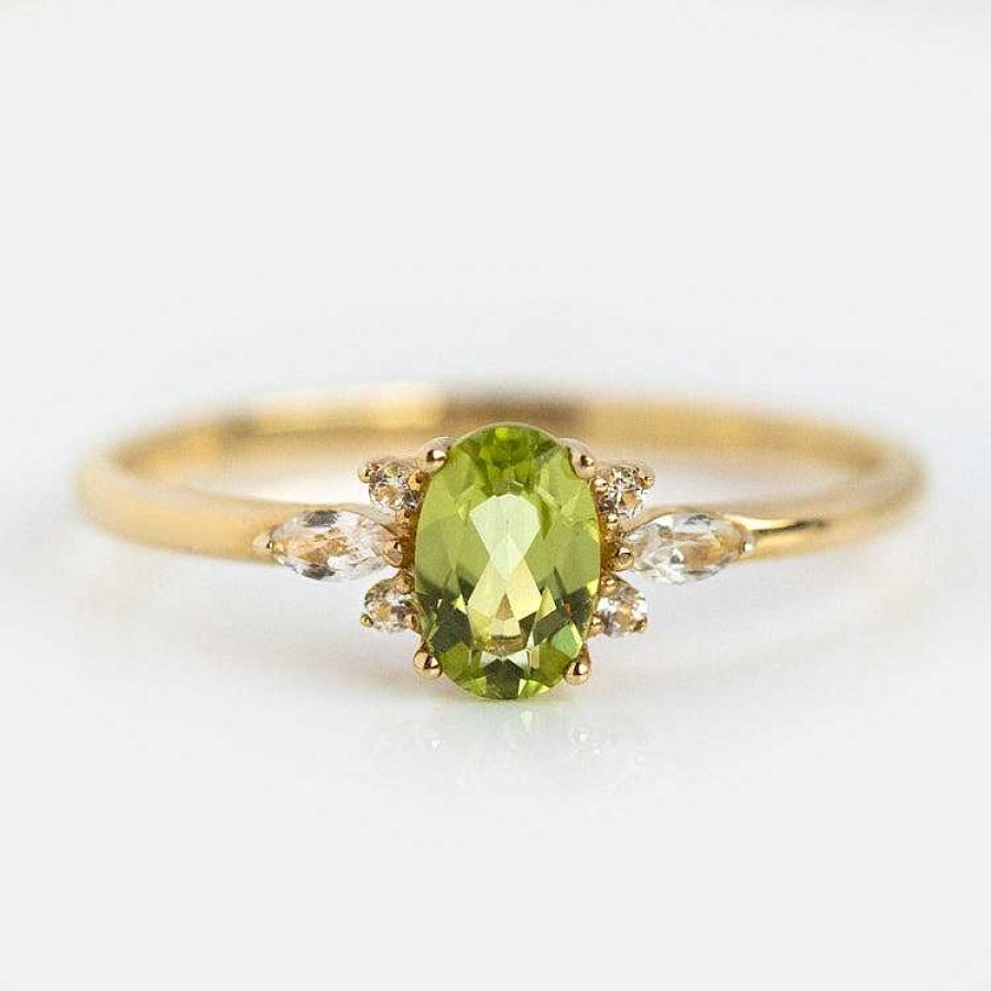 Local Eclectic Solid Gold August Capsule Peridot Cluster Ring