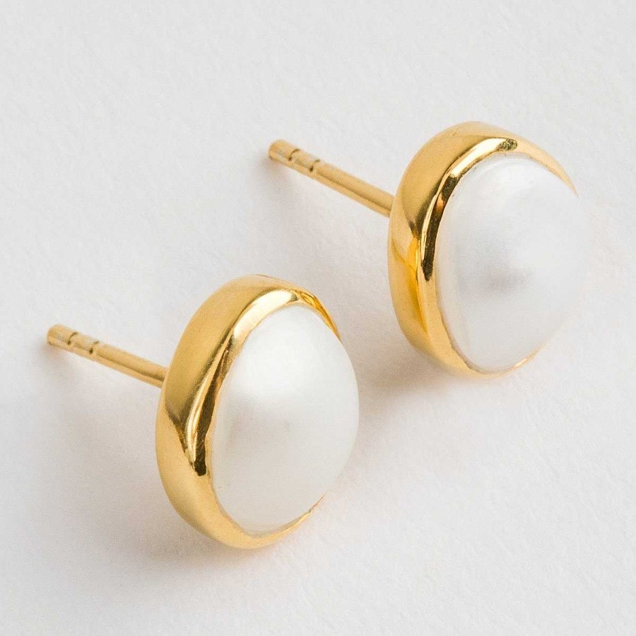 Local Eclectic Pearl Simple Earrings